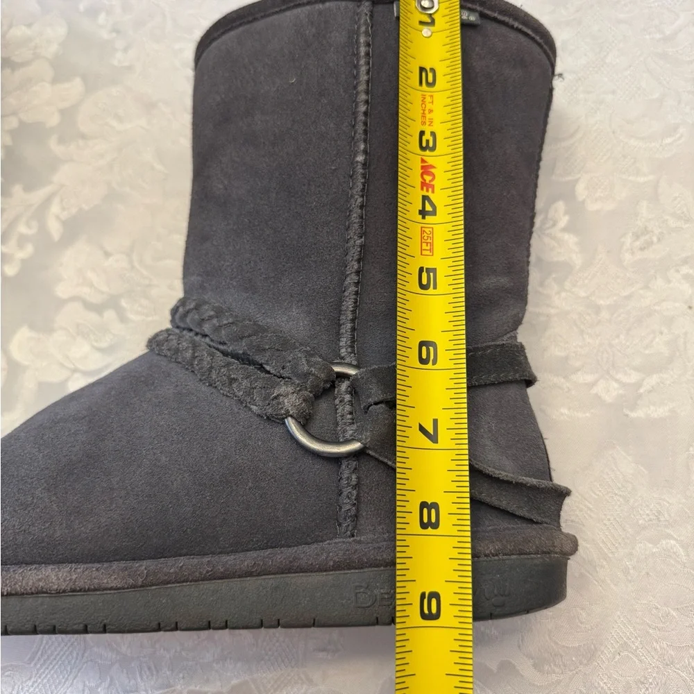 Bearpaw Adele Gray Suede Boots Size 7 Faux Fur Lining‎ Braided Strap Buckle